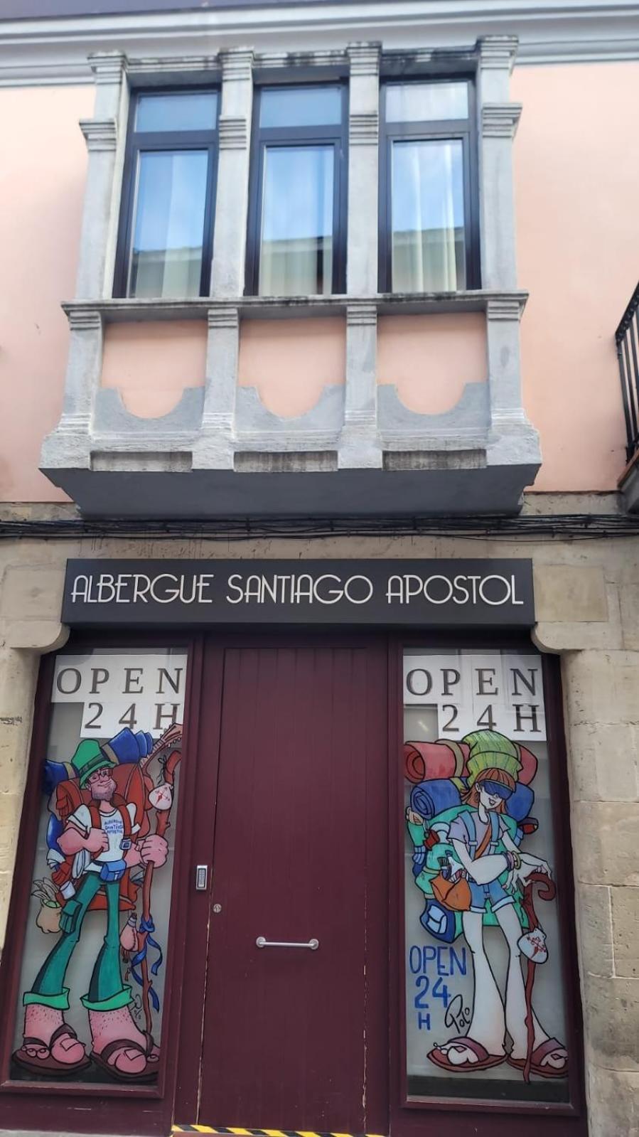 Albergue Santiago Apostol Логроньо Экстерьер фото
