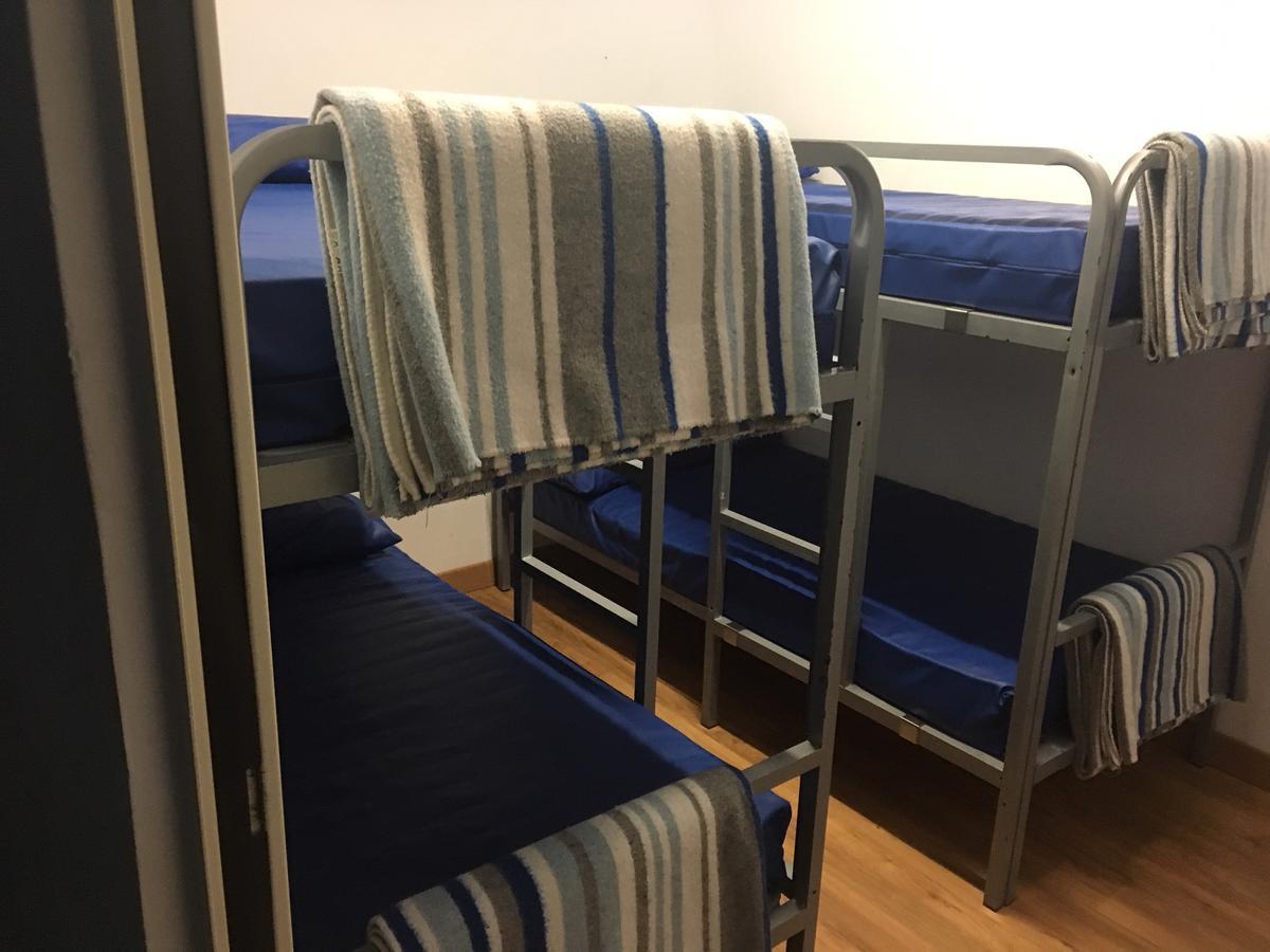 Albergue Santiago Apostol Логроньо Экстерьер фото